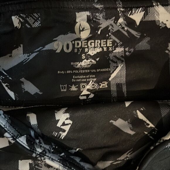 Gym shark Bundle Avtive Top and Yoga leggings - Picture 5 of 10